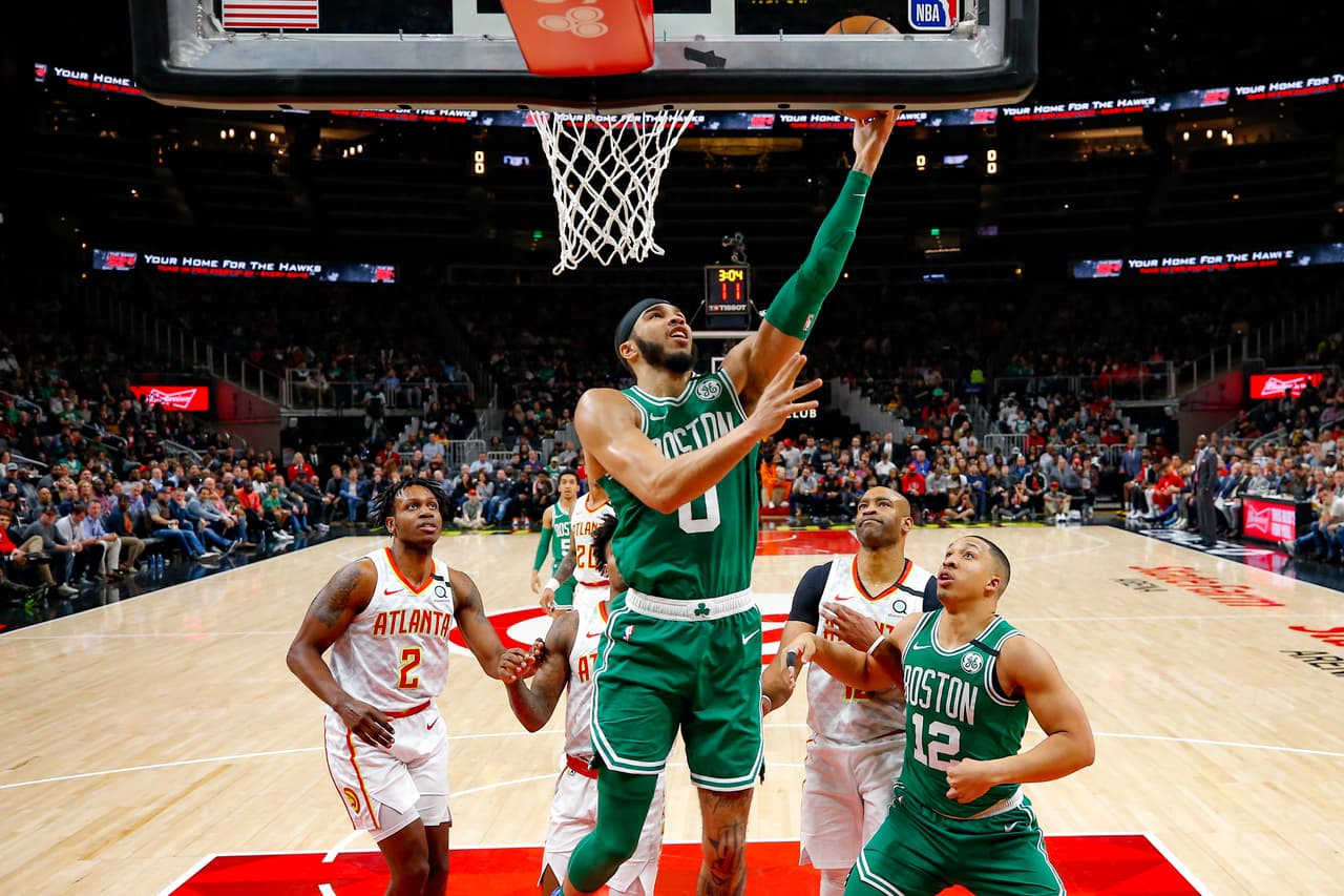 Boston Celtics, a pesar de no contar con Jayson Tatum el jueves y Kemba Walker el sábado, ganaron dos de sus partidos mas grandes de la temporada, deteniendo a Miami Heat y a los 76ers.