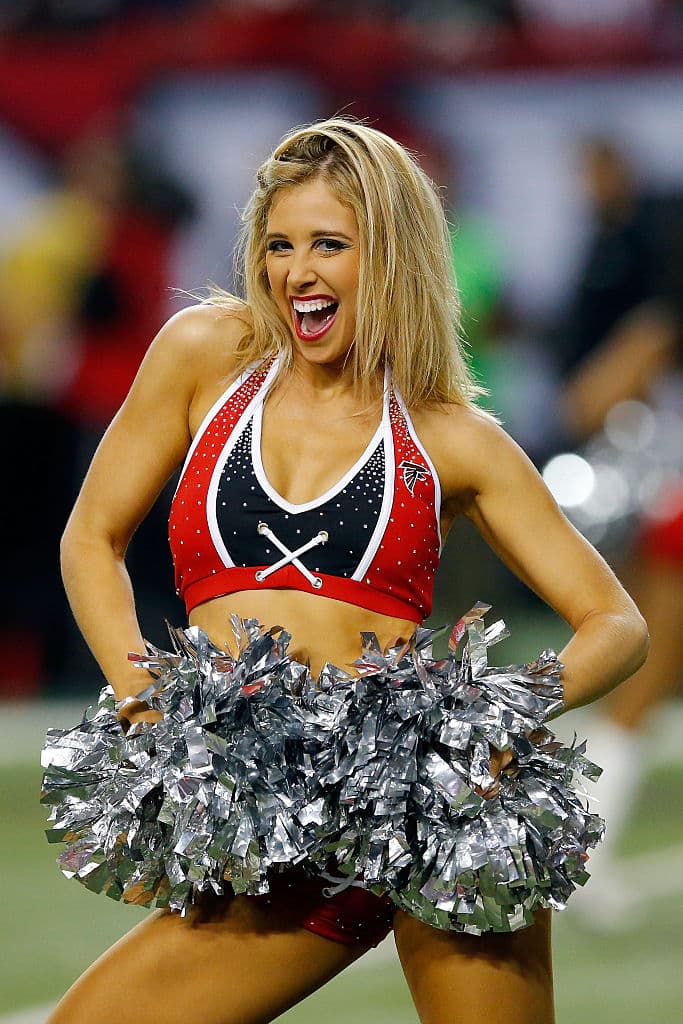 Los Atlanta Falcons tuvieron la ofensiva más explosiva de la NFL esta temporada y lucharan por un pase a la Final de división ante los Seahawks. Gran parte de su éxito se debe al apoyo incondicional que les brindaron sus bellas cheerleaders.