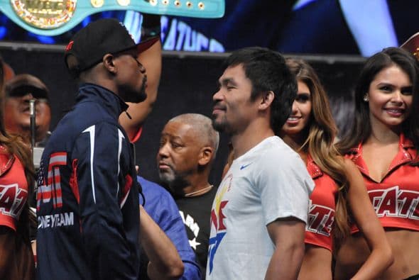 Mayweather tiene récord invicto en 47 peleas, 26 las ha ganado por nocaut. Manny tiene 64 peleas, ganó 57, perdió 5 y empató 2. Ha conseguido 38 nocauts y fue noqueado 3 veces. Entre ambos suman 770 rounds peleados.