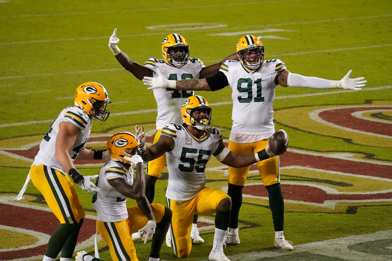 Aaron Rodgers tiene una gran noche y con cuatro pases de anotación sin intercepción, los Green Bay Packers vencen 34-17 a los San Francisco 49'ers.