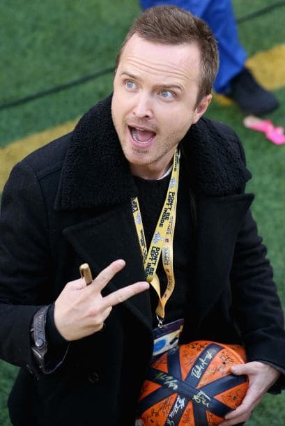 El actor Aaron Paul a punto de vivir el Super Bowl XLVIII.
