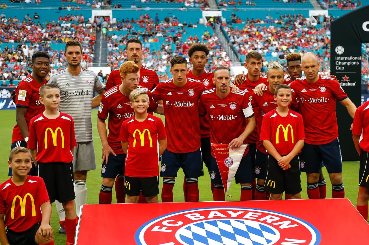 El último juego del Bayern Múnich en esta pretemporada será en casa ante el poderoso Manchester United. La próxima semana jugarán por la Supercopa de Alemania ante el Eintrach Frankfurt, mientras que los ingleses debutarán en la Premier con Leicester City.