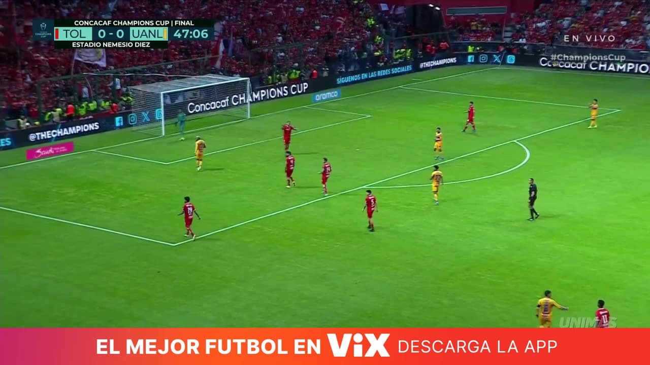 ¡Nadie pasa a Luis García esta noche! Aquí la tremenda atajada