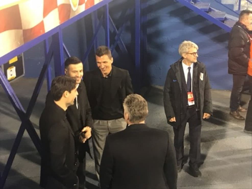Incluso, hubo tiempo para homenajear a Mario Mandzukic, Danijel Subasic y Vedran Corluka por su trayectoria en la selección.