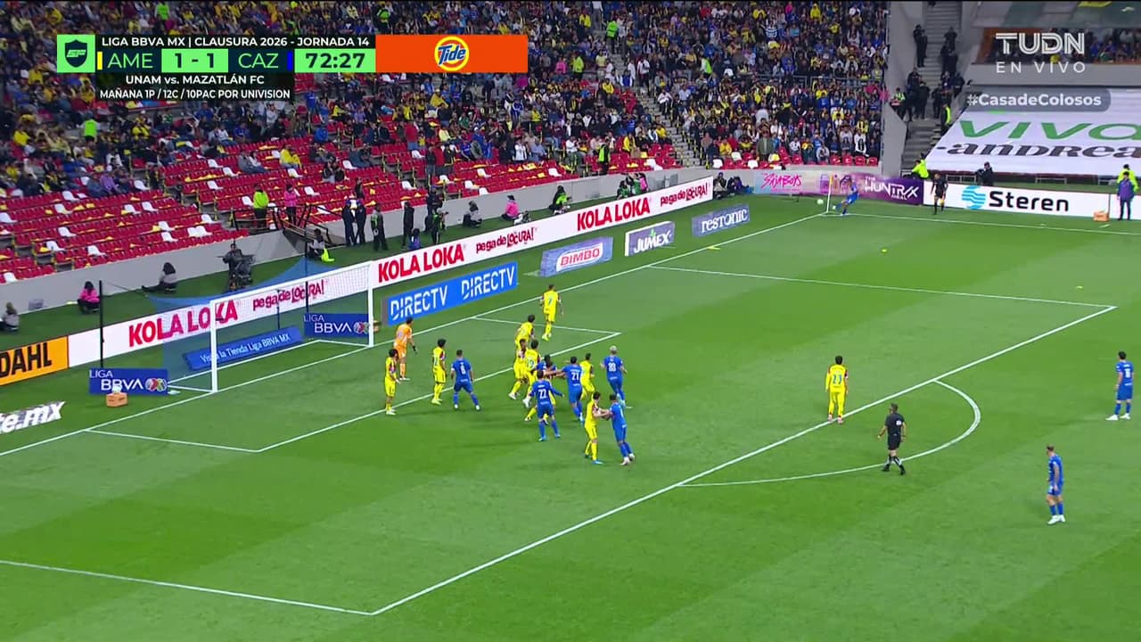 ¡TIRO ATAJADO! disparo por Gabriel Fernández.