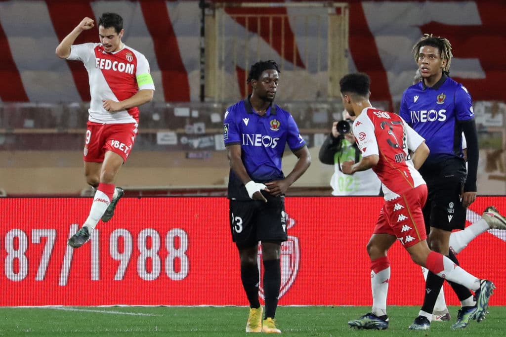 Monaco se impone a Niza 2-1 y se pone a seis puntos del Lille, que es líder de la tabla en la Ligue 1.Wissam Ben Yedder, con doblete, le dio la victoria a su equipo.