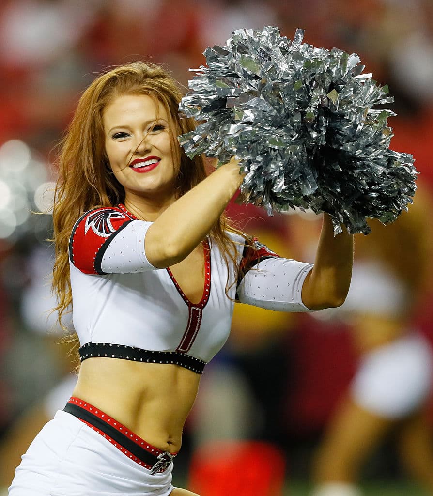 Los Atlanta Falcons tuvieron la ofensiva más explosiva de la NFL esta temporada y lucharan por un pase a la Final de división ante los Seahawks. Gran parte de su éxito se debe al apoyo incondicional que les brindaron sus bellas cheerleaders.