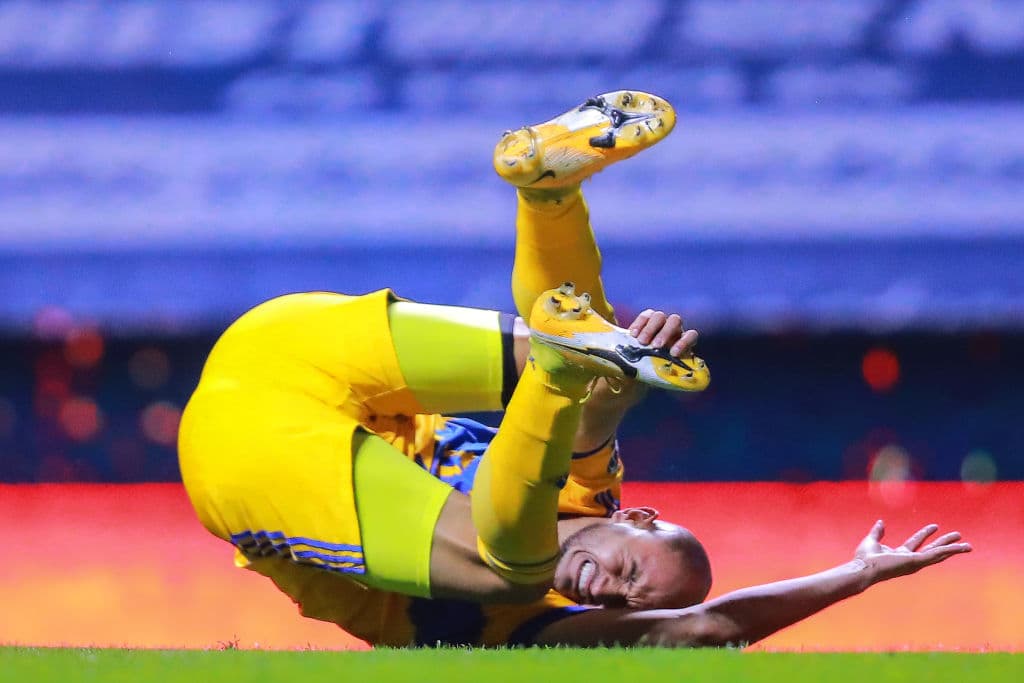 Gignac abrió el marcador desde los once pasos a los 11’ de juego. Ormeño (23’) se encargó de emparejar los cartones. Tigres y Puebla llegaron a 12 y 16 unidades, respectivamente. En la J11, Puebla recibirá al Atlas y tigres recibirá a Mazatlán.