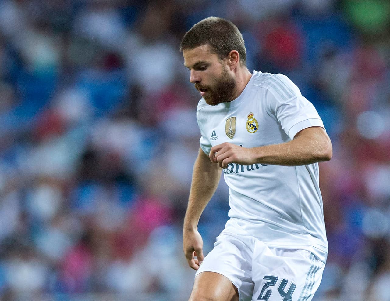 Sin embargo, aunque comenzó muy bien su etapa, perdió la titular con Casemiro y nunca más volvió a ser el mismo. Se regresó al equipo de San Sebastián y allá se mantiene.