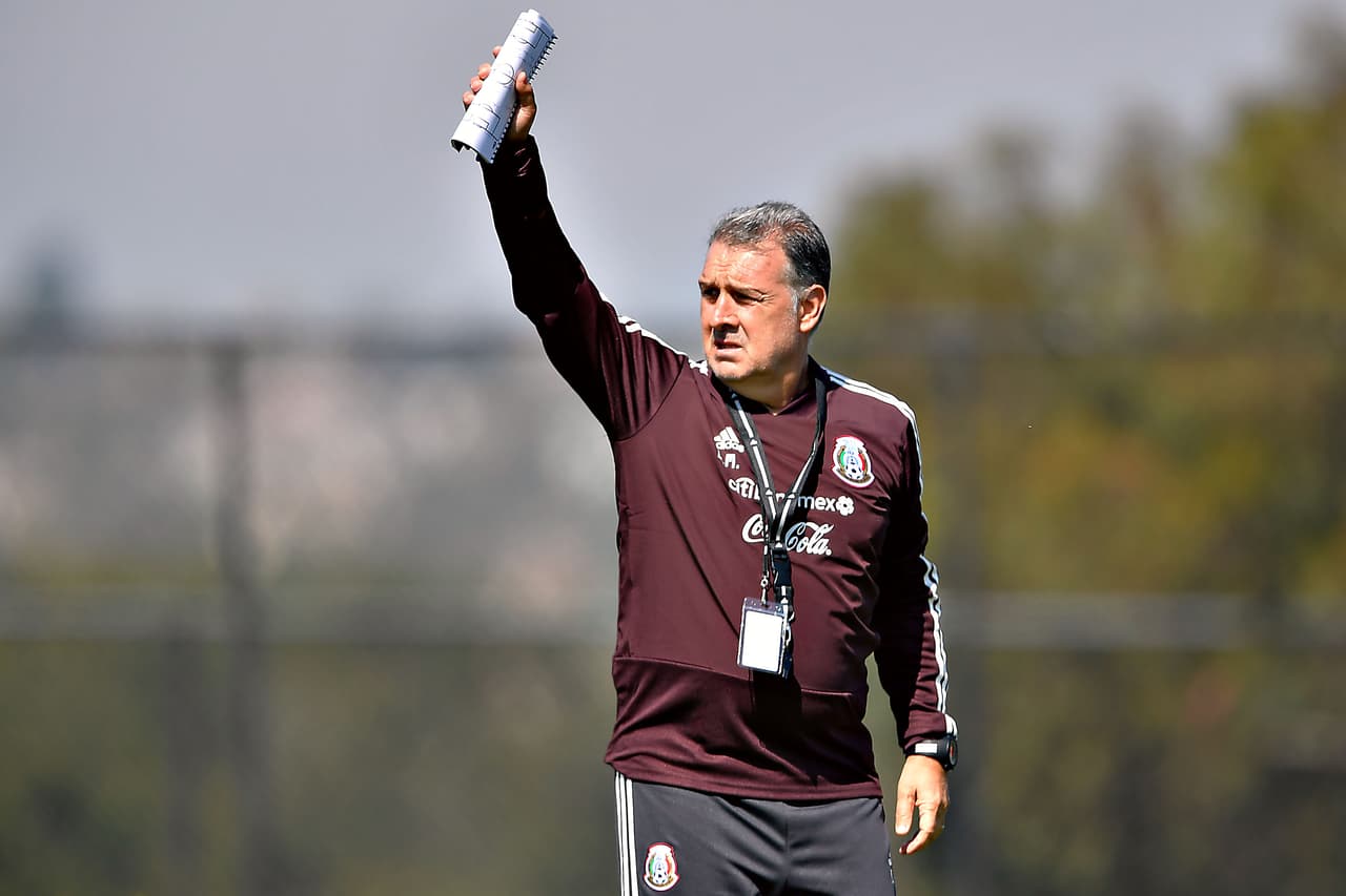 Gerardo Martino, durante el entrenamiento de la Selección Nacional de México, previo a su partido de preparación contra la Selección de Chile, que se llevó a cabo en el Centro Elite Athlete.