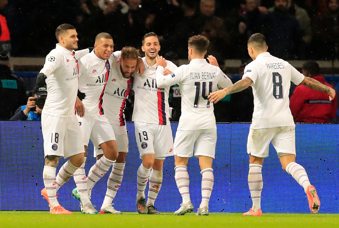 Grupo A: París Saint-Germain y Real Madrid clasificaron en primer y segundo lugar, respectivamente.