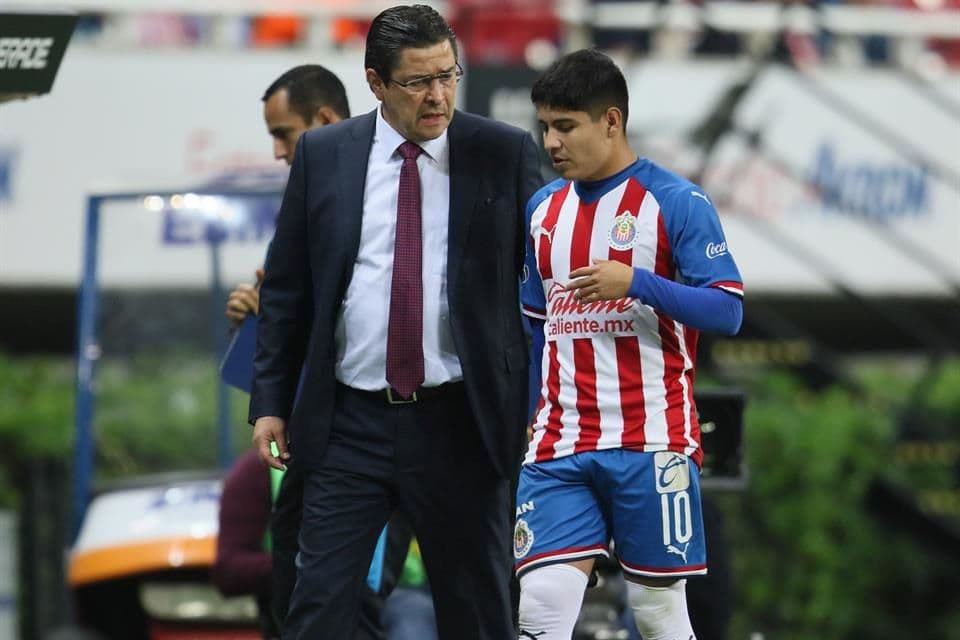 Tena: "Trabajamos para que 'Chofis' explote su talento"