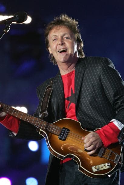 En 2005 las luces del estadio ALLTEL de Jacksonville, Florida se hicieron tenues para dejar brillar a una estrella. Paul McCartney cantó en el 'half time' los temas "Drive My Car", "Get Back", "Live and Let Die" y "Hey Jude".