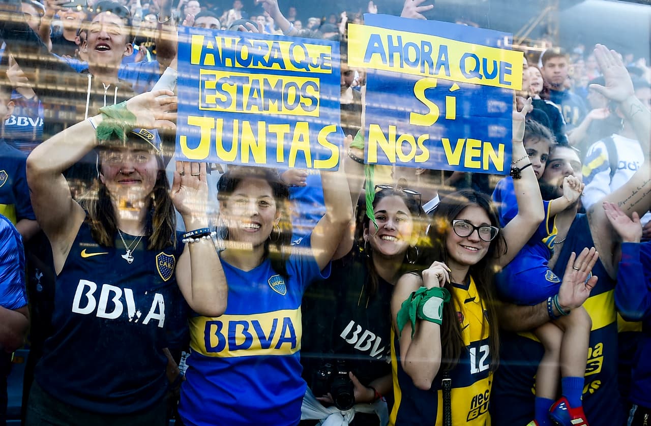 Sin público visitante, las mujeres fueron mayoría en la cancha Xeneize.