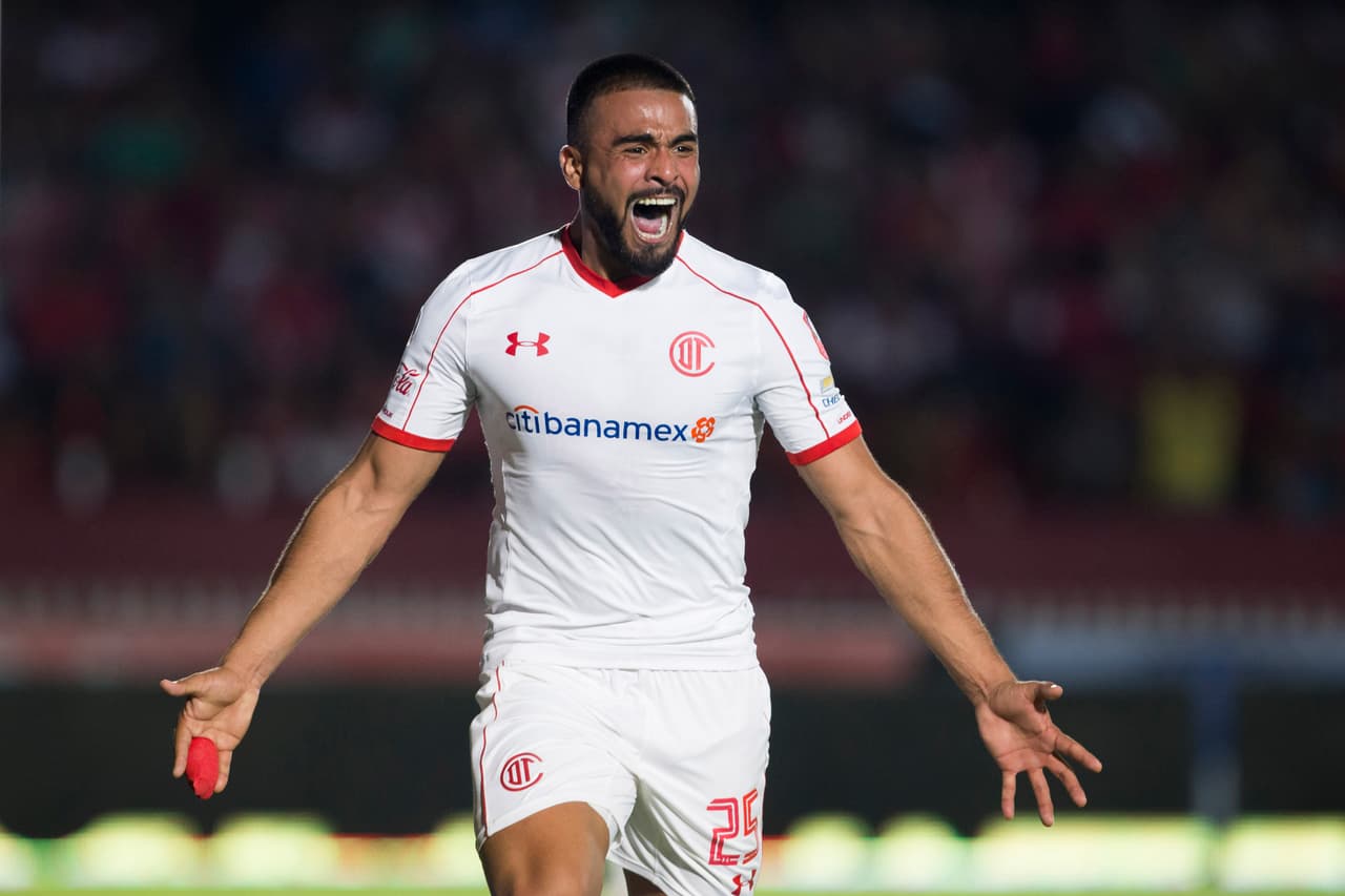 Toluca venció en calidad de visitante a los Tiburones gracias a un gol solitario de Alexis Canelo.