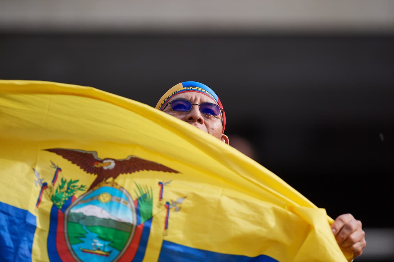 ¡Chicago se pintó tricolor! Miles de seguidores de la selección mexicana aparecieron en el Soldier Field para el duelo ante Ecuador y pese a la dura derrota ante Uruguay a media semana.