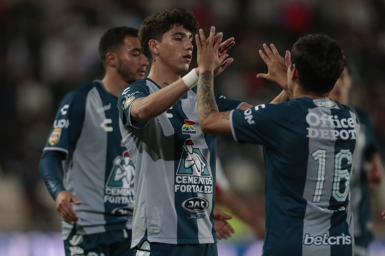 López llegó a tres goles en el certamen y está cerca de los líderes Henry Martín y Rogelio Funes Mori.