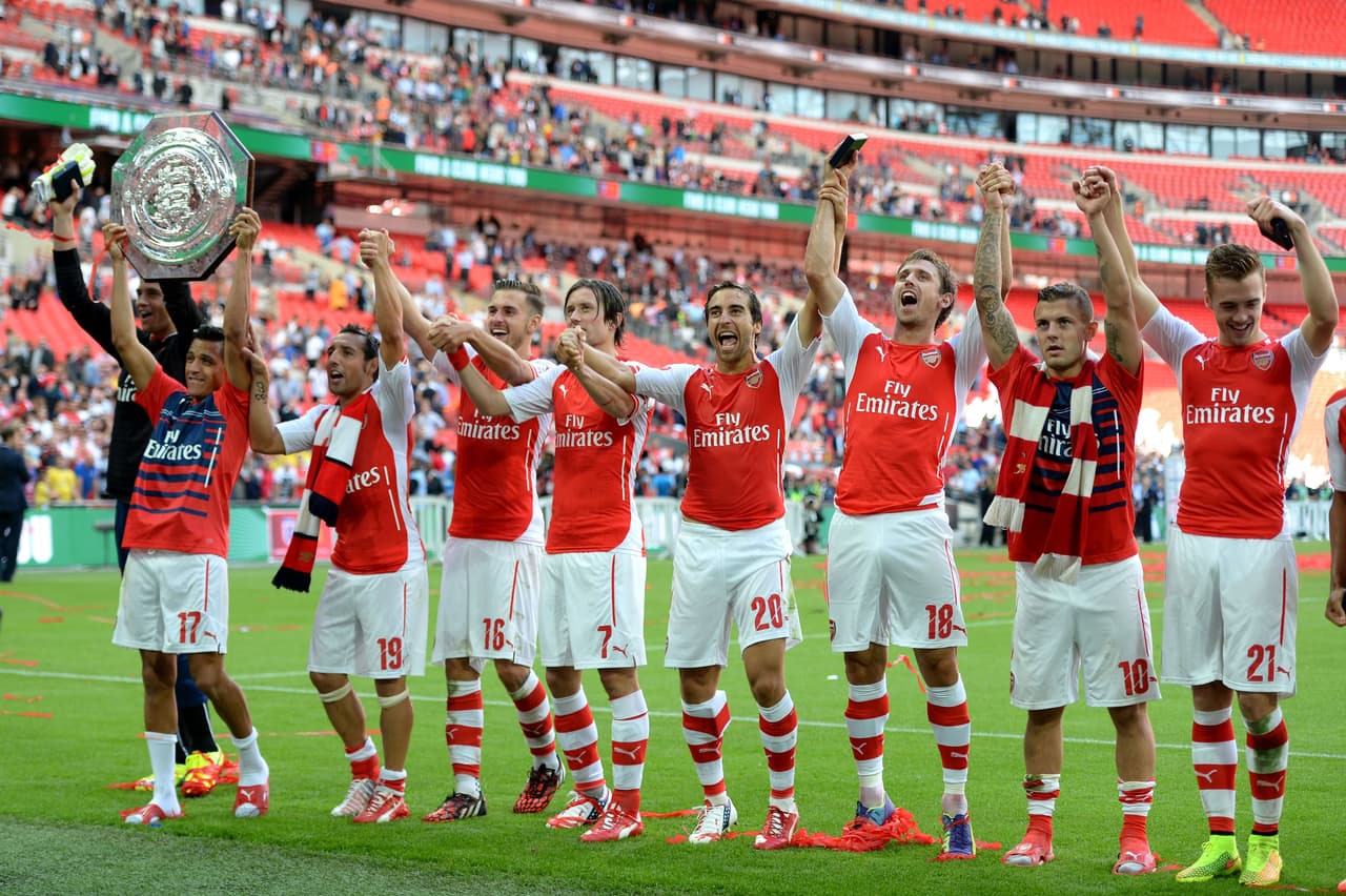 Los pupilos de Arsene Wenger intentarán justificar la permanencia del entrenador que deposita gran parte de su confianza en sus jugadores de mediocampo donde el talento sobra con elementos como Mesut Özil, Jack Wilshere, Aaron Ramsey, Santi Cazorla, además de Arteta, Rosicky y Oxlade-Chamberlain.