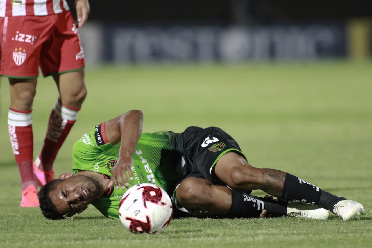 Al 56’ expulsaron a Jairo González y se marcó la pena máxima favorable para Juárez.