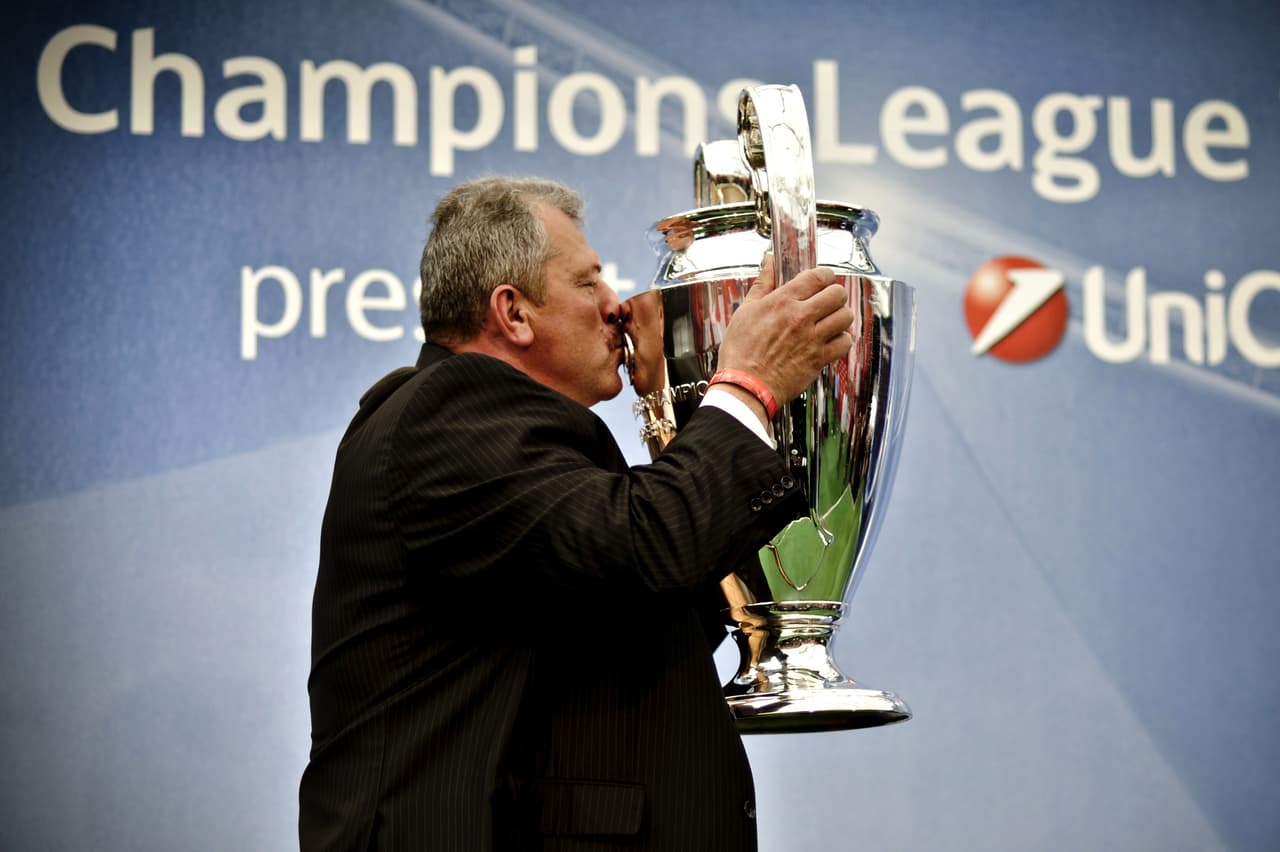 Helmut Ducadam, portero de aquel histórico Steaua, recordó ese grato momento en una conferencia de prensa en 2009. El cuadro de la capital rumana cuenta con 26 títulos del fútbol de su país.