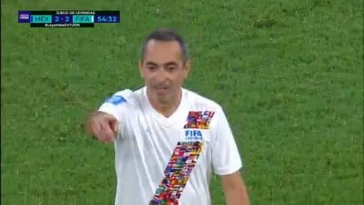 ¿Y esto? "Alex de la Rosa" le aplica otro "Maxi Rodríguez" a Oswaldo