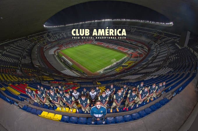 América se tomó la foto en el Estadio Azteca con cubrebocas