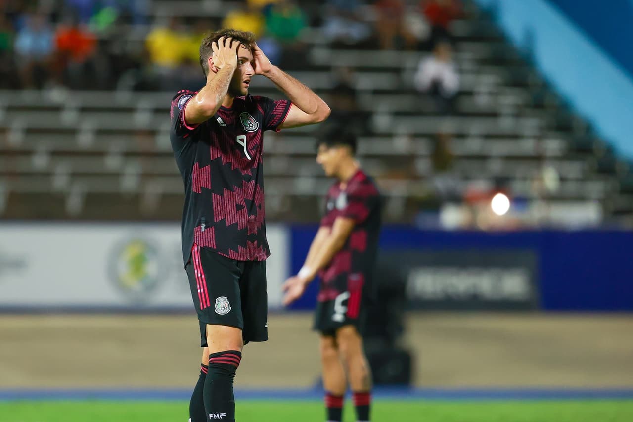 El gol fue un balde de agua fría para el combinado 'azteca'.