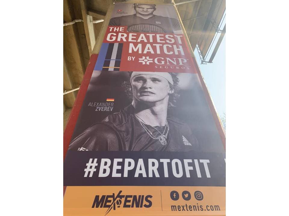 Hay de todo y para todos en las inmediaciones de la Monumental: chistorra, paella, juegos, souvenirs... ¡el ambiente es insuperable!