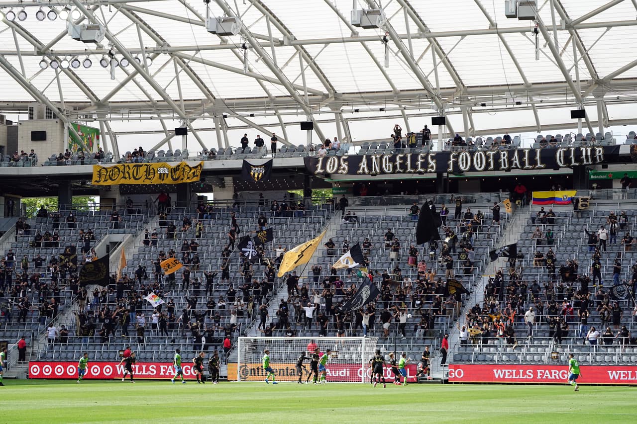 Sin Carlos Vela ni Diego Rossi (lesionados), LAFC tuvo un duro compromiso frente a Seattle Sounders en el Banc of California Stadium.
<br>