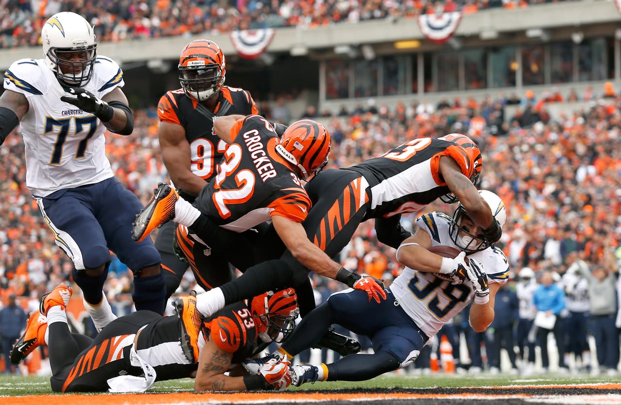 13.- San Diego Chargers - 5 de enero del 2014 (27-10 en Cincinnati Bengals) (Ronda de Comodines).- La defensiva de San Diego forzó cuatro pérdidas de balón de la anémica ofensiva liderada por Andy Dalton con los que los Chargers le propinaron a los Bengals la primera derrota en casa de toda la temporada.