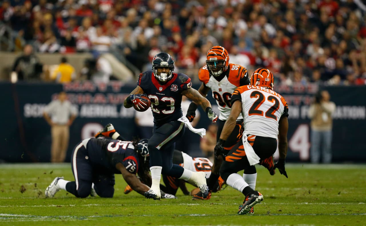 16.- Houston Texans - 5 de enero del 2013 (19-13 vs. Cincinnati Bengals) (Ronda de Comodines).- Por segundo año al hilo, los Texans recibieron a los Bengals en la Ronda de Comodines de la AFC y por segunda temporada consecutiva se llevaron el triunfo en casa en el primer juego de playoff en la carrera de su quarterback Matt Schaub.