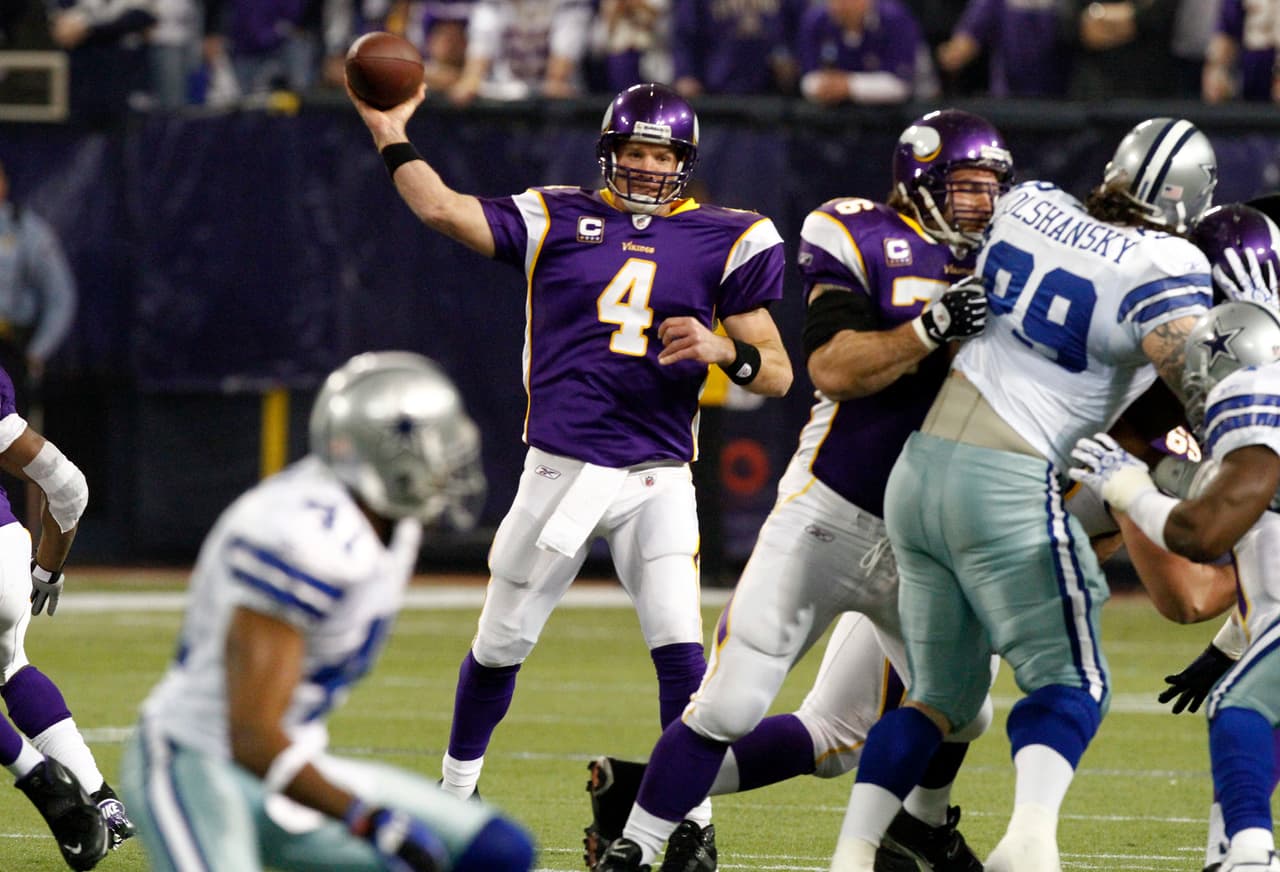 20.- Minnesota Vikings - 17 de enero del 2010 (34-3 vs. Dallas Cowboys) (Playoffs Divisionales).- Brett Favre obtuvo su primer triunfo en playoff como miembro de los Vikings y el último de su carrera en postemporada con cuatro pases de touchdown, tres de ellos al receptor Sidney Rice.