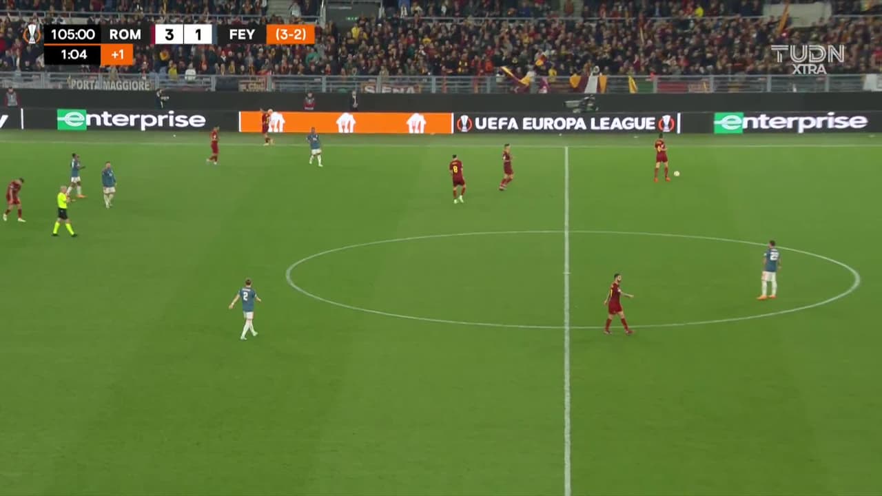 ¡TIRO ATAJADO! disparo por Tammy Abraham.