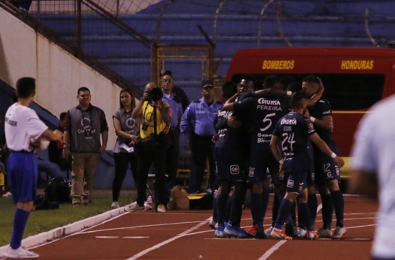 Roberto Moreira abrió el marcador al 34’ y un minuto después llegó el empate por parte de Josef Martínez. La vuelta se jugará en Atlanta el 25 de febrero.