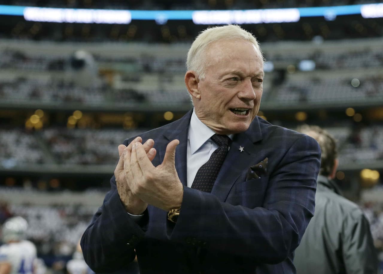 En opinión de Jery Jones los Cowboys no necesitan seleccionar a un QB en el próximo Draft