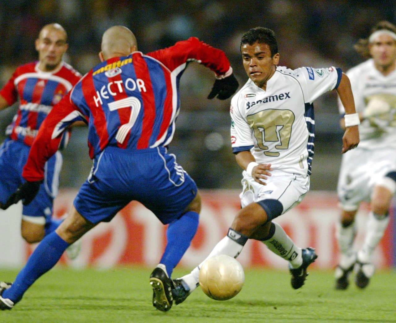 Se esperaba una buena actuación del equipo felino, pero resultó todo lo contrario. Cayó en su primer duelo ante el Nacional por 2-0 y después se dio lo impensable perdió en casa ante el Maracaibo por 1-0. Lo que enseguida encendió las alarmas.