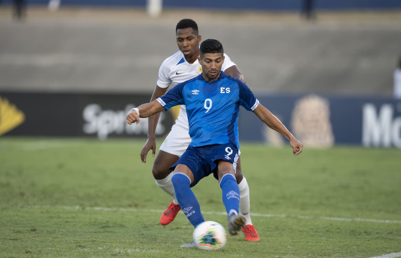 La Selecta trató de copar el área rival ante los espacios que estaban cediendo los caribeños, aunque le faltó profundizar a los centroamericanos.