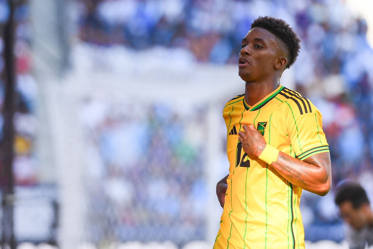 Demarai Gray de Jamaica dentro del once ideal de Cuartos de Final de la Copa Oro 2023.