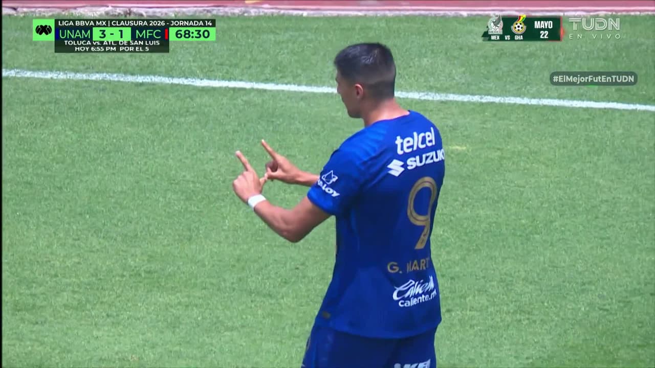 ¡Golazo de Pumas! Memote Martínez se da media vuelta y pone el 3-1