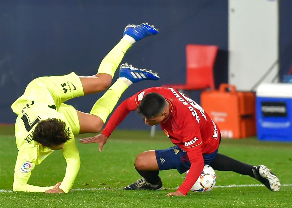 Con goles de Joao Félix y Lucas Torreira, los del ‘Cholo’ sacaron tres unidades de El Sadar. | En la siguiente jornada de La Liga, Osasuna visitará Sevilla y los colchoneros recibirán al sorprendente Cádiz.