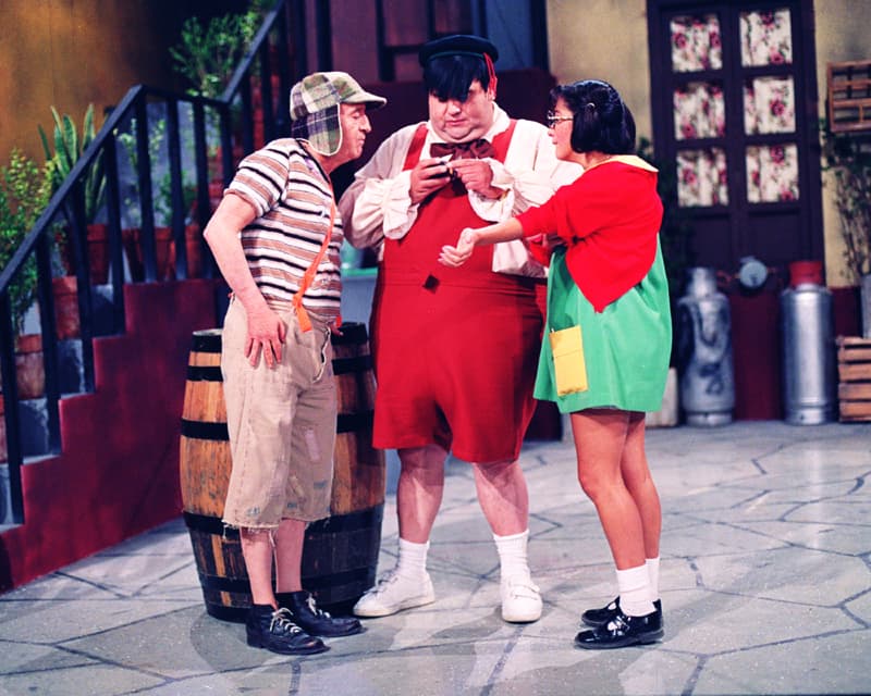 Pero no solo fue con esa película como demostró su pasión futbolera, sino que en muchos capítulos sus personajes evocaron a ídolos como Enrique Borja y hablaron de equipos locales.