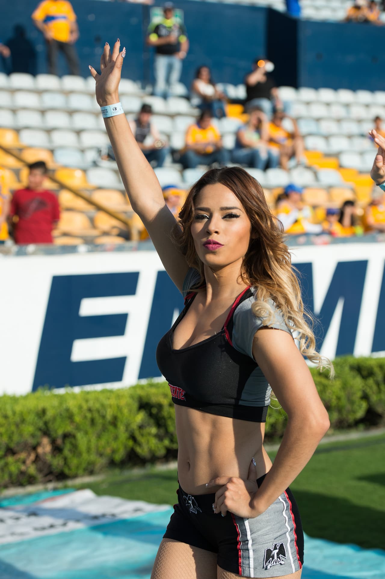 La belleza de las porristas en la fecha 14