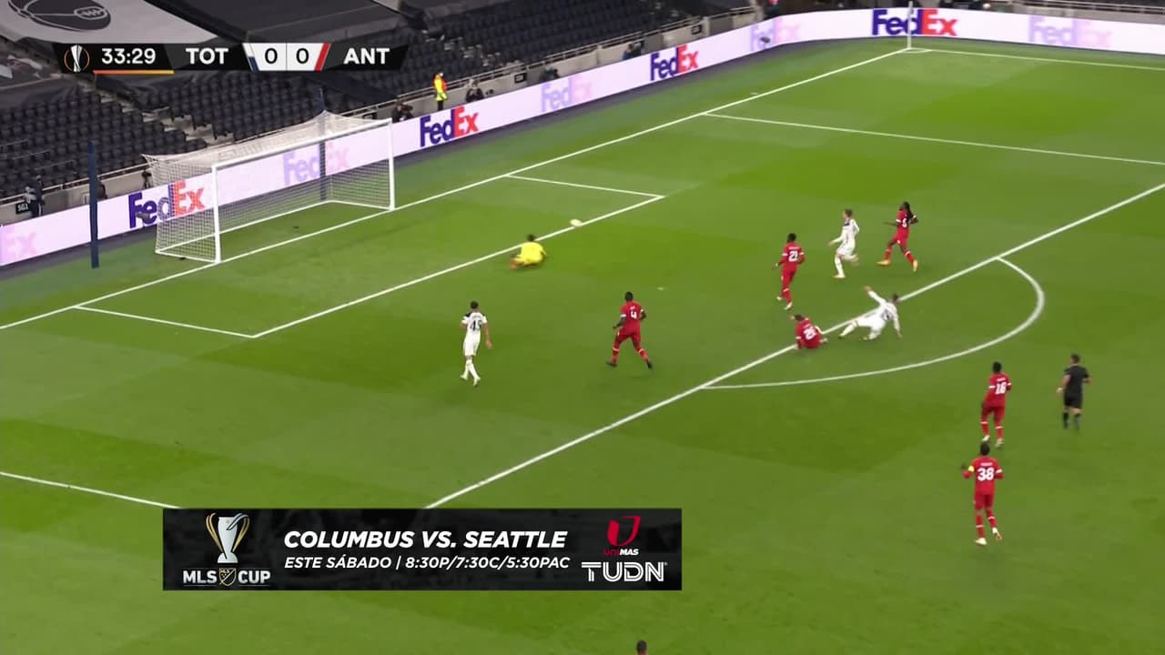 ¡TIRO ATAJADO! disparo por Giovani Lo Celso.