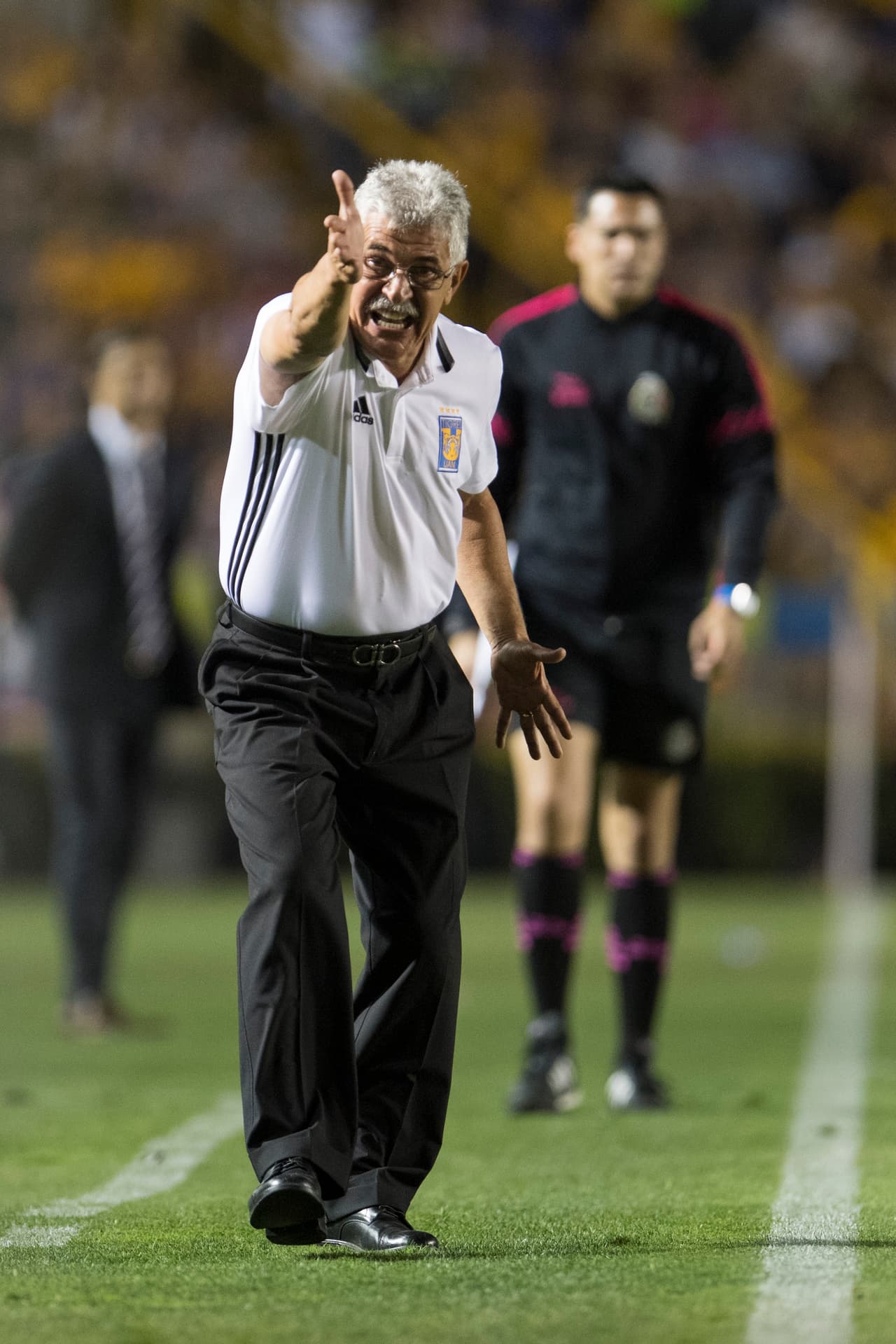 Ninguna ventaja es suficiente para que el "Tuca" Ferreti esté tranquilo durante un partido.