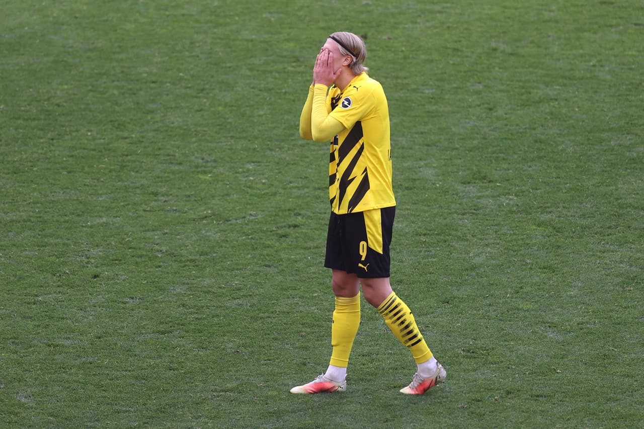 El Borussia Dortmund de Erling Haaland sufrió una nueva derrota y está fuera de Champions.