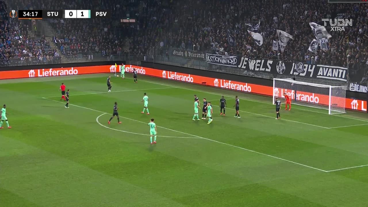 ¡TIRO ATAJADO! disparo por Mario Götze.