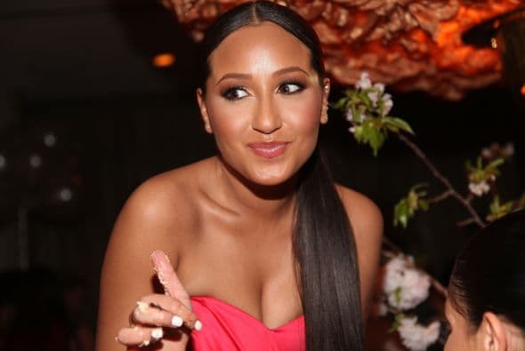 Una sola muestra de la hermosa Adrienne Bailon no es suficiente, así que les traemos la segunda entrega de una de las bellezas en el Tazón Latino V.