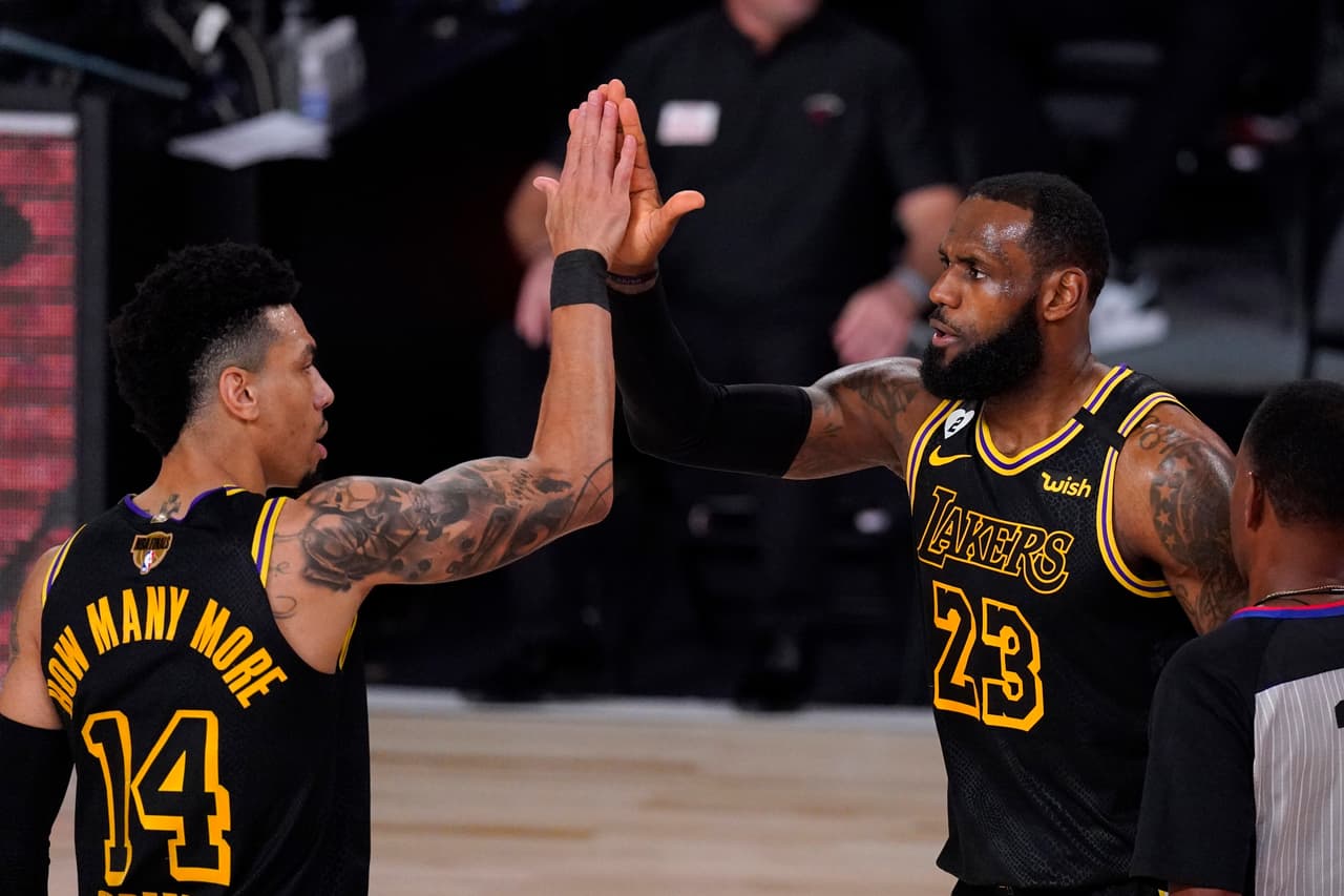 Los Lakers ganan 124-114 al Heat y lideran la serie 2-0 | Anthony Davis y LeBron James fueron los máximos anotadores del segundo juego de las Finales 2020.
