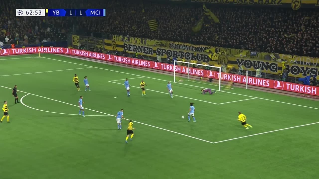 ¡TIRO ATAJADO! disparo por Cedric Itten.