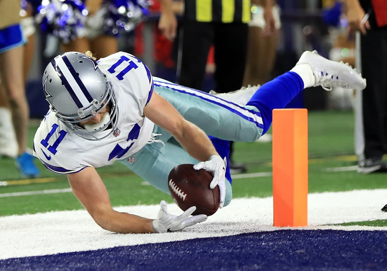 Cole Beasley fue uno de los héroes para los Cowboys. Sólo tuvo 4 atrapadas para 24 yardas, pero 2 de sus recepciones terminaron en la zona de anotación.